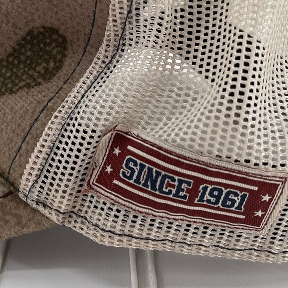 Cabela’s Camo/Mesh Hat Adjustable Fit - Picture 2 of 6